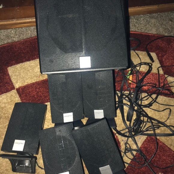 Creative Inspire 5.1 5200 Surround Computer Speakers 5-piece - Picture 1 of 4